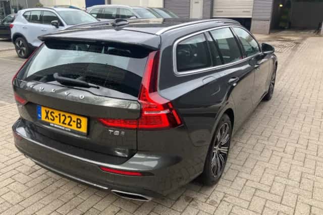 Volvo V60 (2019) thumbnail 5