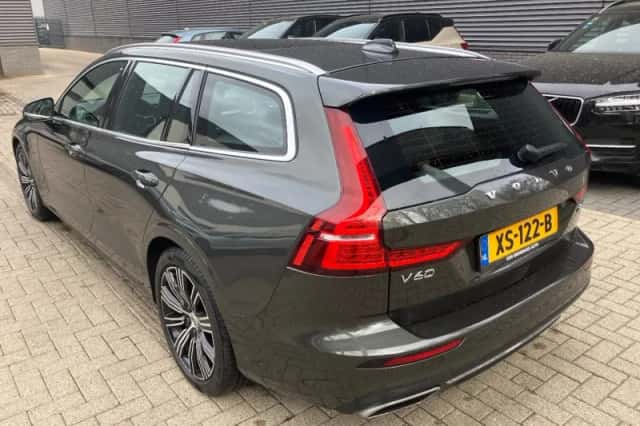 Volvo V60 (2019) thumbnail 6
