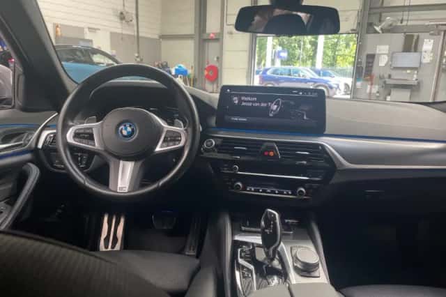 BMW 5-Serie (2024) thumbnail 6