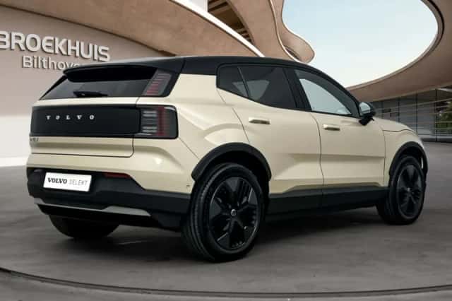 Volvo EX30 (2026) thumbnail 3