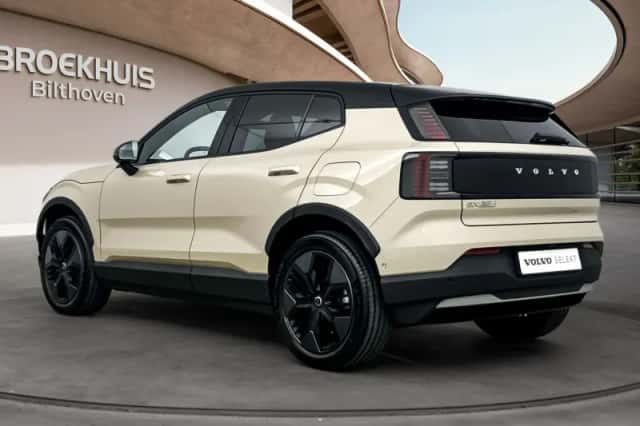 Volvo EX30 (2026) thumbnail 4