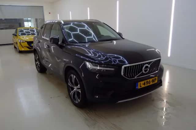 Volvo XC40 (2021) thumbnail 5