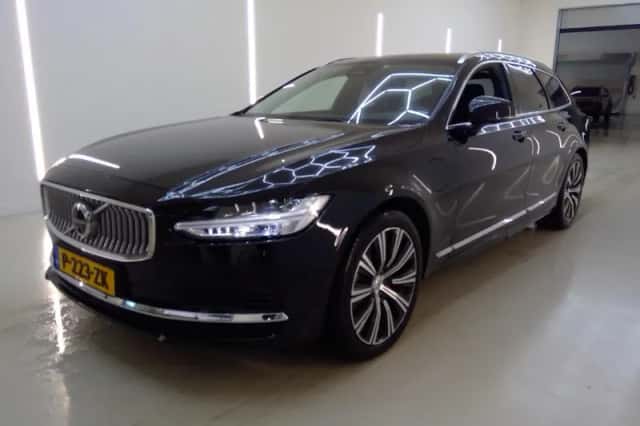 Volvo V90 (2022) thumbnail 2