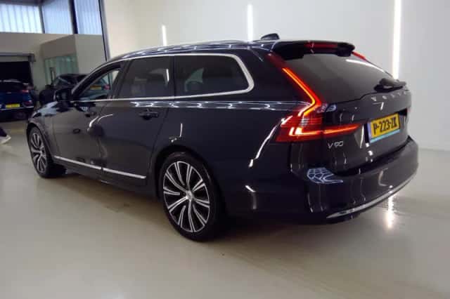 Volvo V90 (2022) thumbnail 4