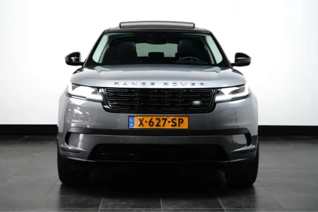 Land Rover Range Rover Velar (2024) thumbnail 2
