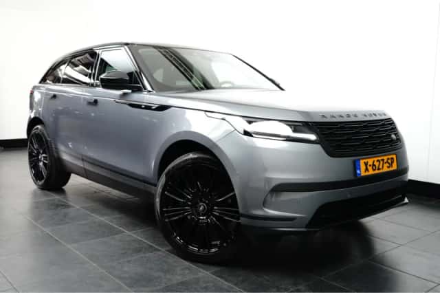 Land Rover Range Rover Velar (2024) thumbnail 3