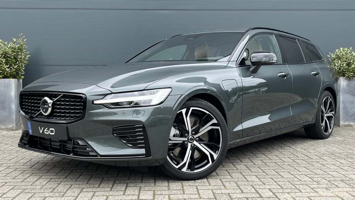 Volvo V60 (2026) — foto 1