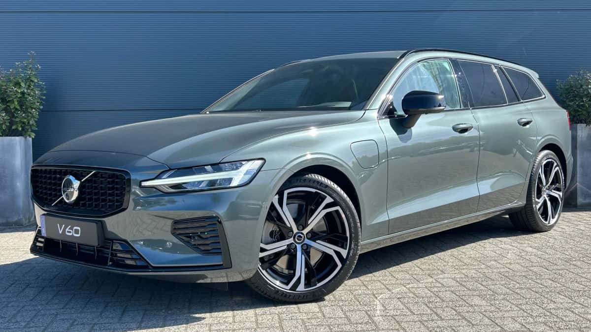 Volvo V60 (2026) — foto 1