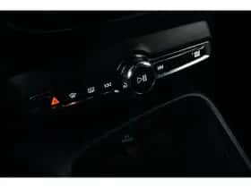 Volvo XC40 (2022) thumbnail 19