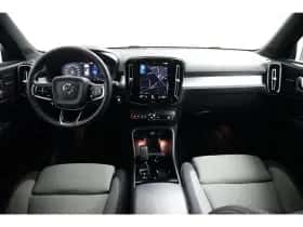 Volvo XC40 (2022) thumbnail 3