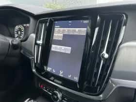 Volvo V90 (2016) thumbnail 24