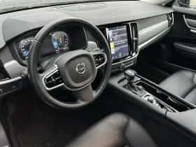 Volvo V90 (2016) thumbnail 5