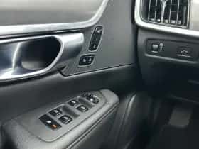 Volvo V90 (2016) thumbnail 8