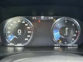 Volvo V90 (2016) thumbnail 10