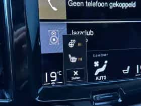 Volvo XC60 (2021) thumbnail 20