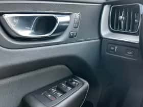Volvo XC60 (2020) thumbnail 15