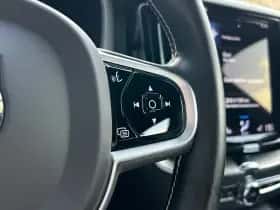 Volvo XC60 (2020) thumbnail 9