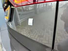Volvo V60 (2023) thumbnail 5
