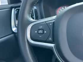 Volvo V60 (2021) thumbnail 12