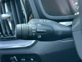 Volvo V60 (2021) thumbnail 14