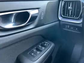 Volvo V60 (2021) thumbnail 10