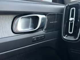Volvo XC40 (2022) thumbnail 11