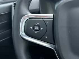 Volvo XC40 (2022) thumbnail 18
