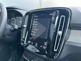 Volvo XC40 (2022) thumbnail 30