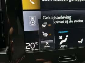 Volvo XC40 (2022) thumbnail 11