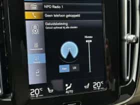 Volvo XC40 (2022) thumbnail 15