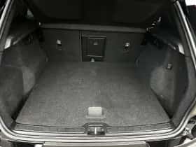 Volvo XC40 (2022) thumbnail 22
