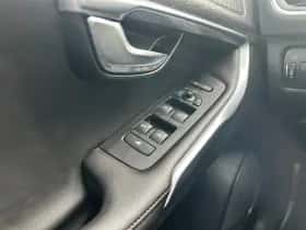 Volvo V40 (2018) thumbnail 11