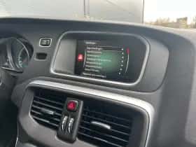 Volvo V40 (2018) thumbnail 24