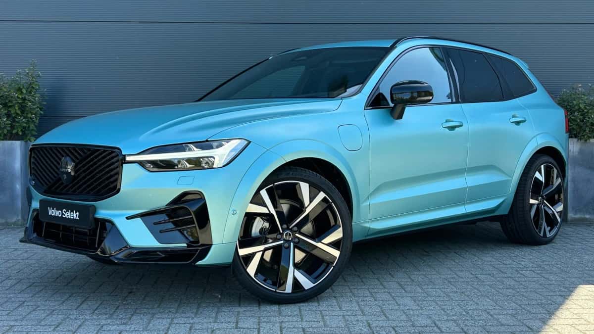 Volvo XC60 (2026) — foto 1