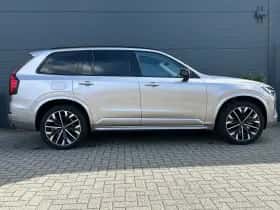 Volvo XC90 (2025) thumbnail 3