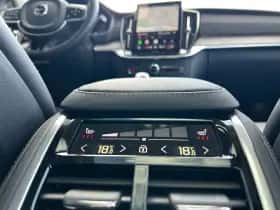 Volvo XC90 (2025) thumbnail 28