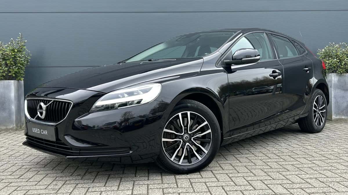 Volvo V40 (2019) — foto 1