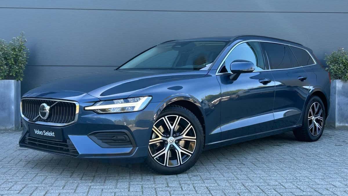 Volvo V60 (2022) — foto 1