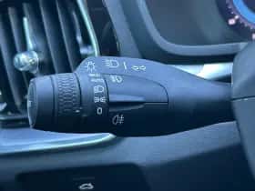 Volvo V60 (2022) thumbnail 16