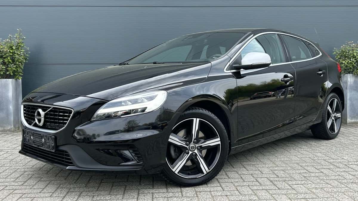 Volvo V40 (2017) — foto 1