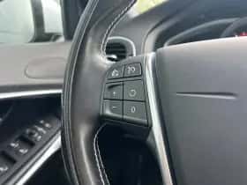 Volvo V40 (2017) thumbnail 11