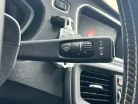 Volvo V40 (2017) thumbnail 14