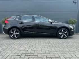 Volvo V40 (2017) thumbnail 3