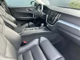 Volvo XC60 (2019) thumbnail 22