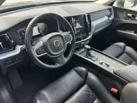 Volvo XC60 (2019) thumbnail 6
