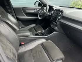 Volvo XC40 (2018) thumbnail 25
