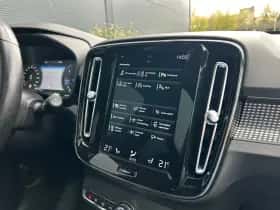 Volvo XC40 (2018) thumbnail 27