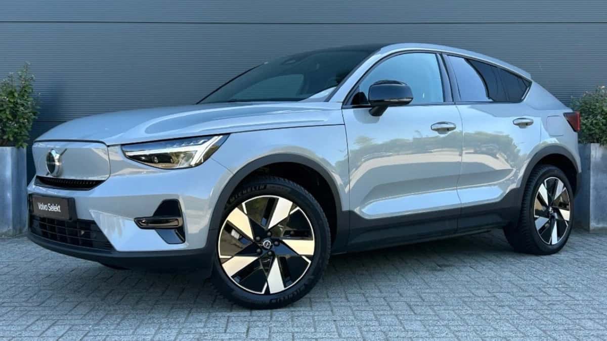 Volvo C40 (2024) — foto 1