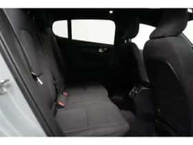 Volvo C40 (2024) thumbnail 14