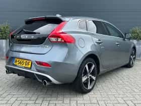 Volvo V40 (2020) thumbnail 2